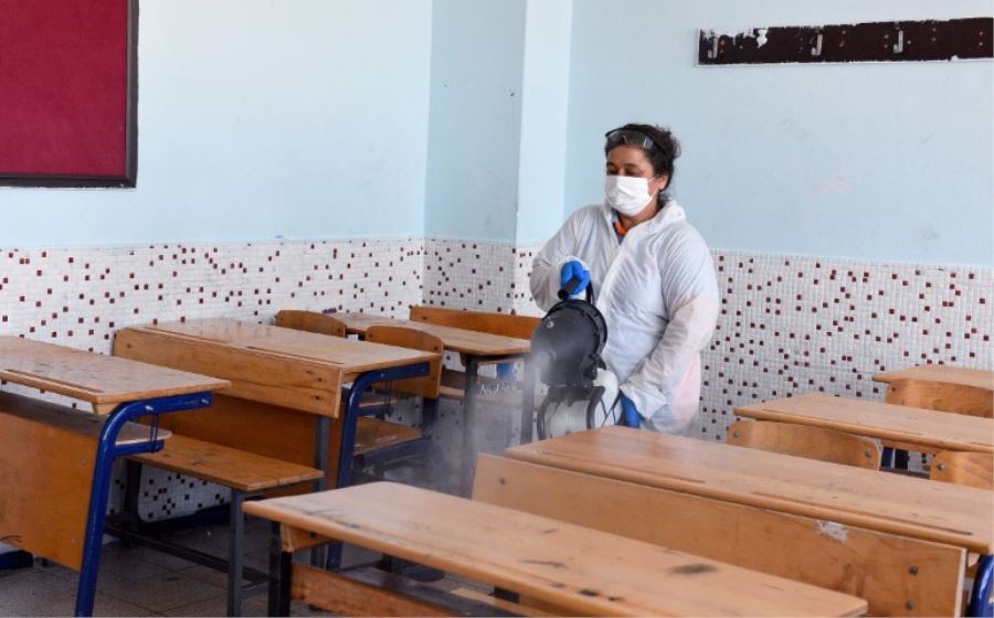 MURATPAŞA OKULLARI DEZENFEKTE ETTİ