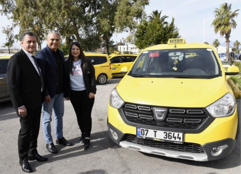 HAVALİMANI TAKSİNİN YÜKSEK LİSANSLI ŞOFÖRÜ