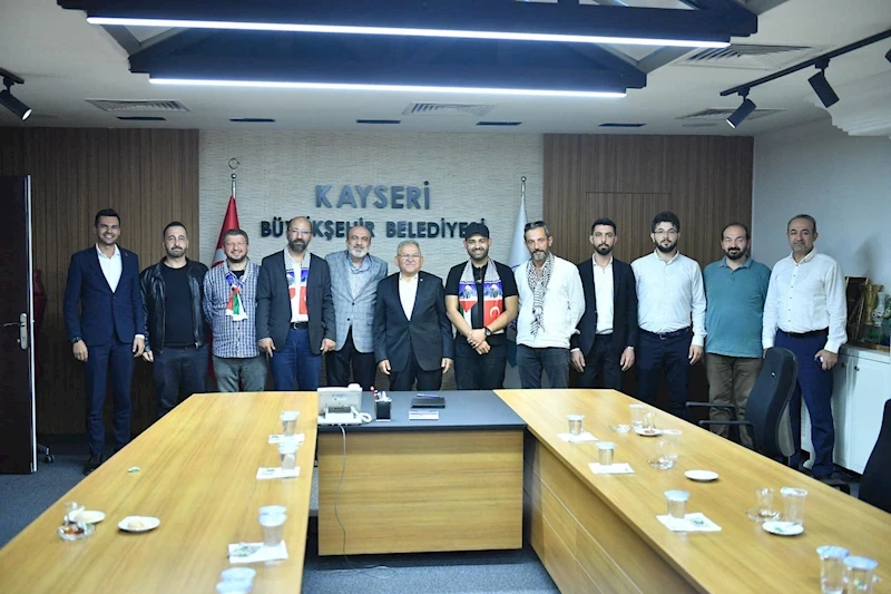 Başkan Büyükkılıç, Kayseri Filistin ile Dayanışma Platformu Üyelerini Misafir Etti