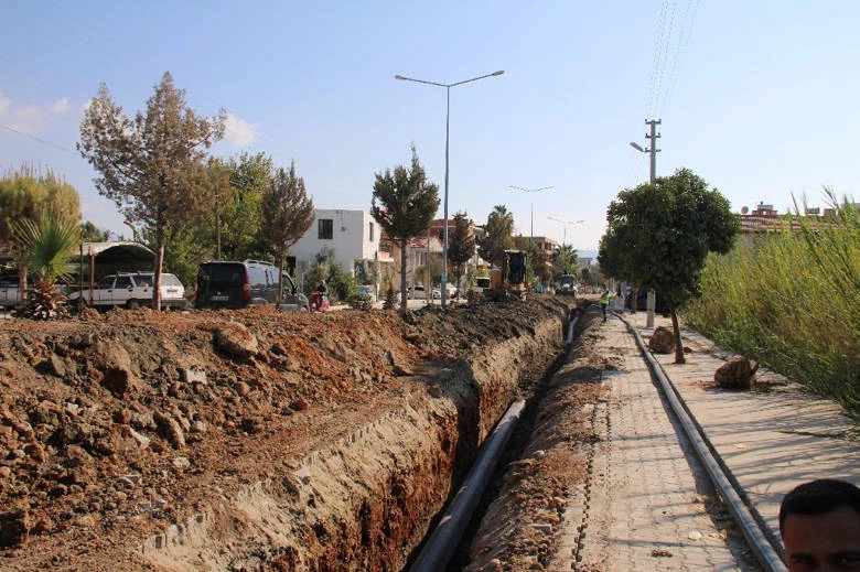 Kınık ve Ova’da 40 yıllık içme suyu hattı yenileniyor