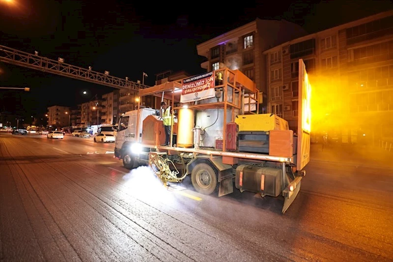 Büyükşehir ile yol çizgileri yenileniyor