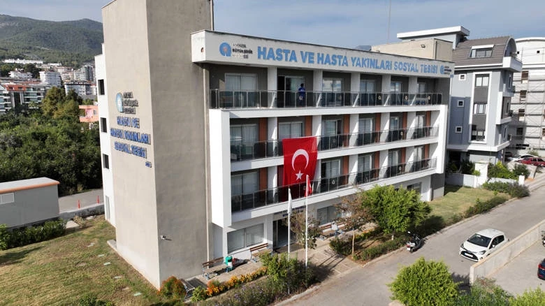 Büyükşehir sosyal tesisi  adeta ikinci evleri oldu