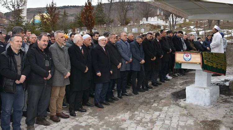 BAŞKANIMIZ, TORUL ALTINPINAR KÖYÜ SAKİNLERİNDEN MAHMUT ÖZER’İ EBEDİYETE UĞURLADI