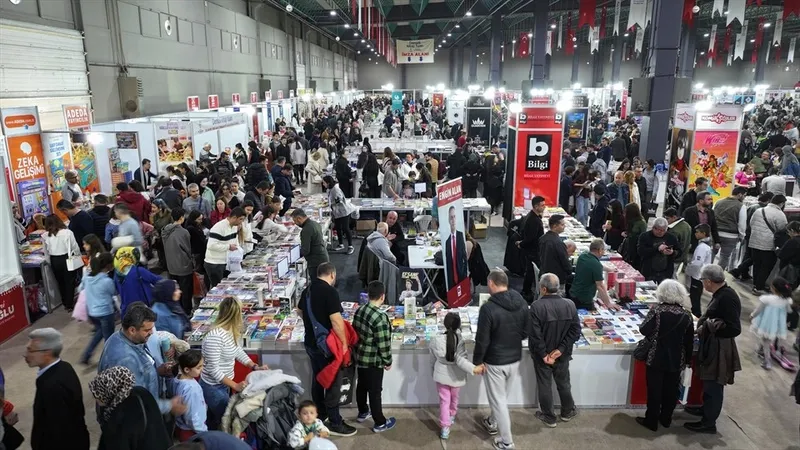 Denizli Kitap Fuarı Son Haftasında Yoğun İlgi Görüyor