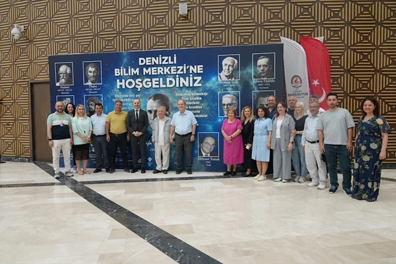 “Bilim ve Sevgi” söyleşisi büyük ilgi gördü
