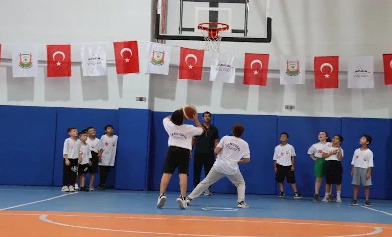 ŞANLIURFA BÜYÜKŞEHİR BELEDİYESİ’NDEN ÇOCUKLARA PROFESYONEL BASKETBOL EĞİTİMİ