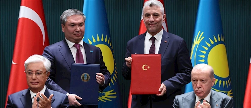Ticaret Bakanı Ömer Bakan Bolat, Türkiye ile Kazakistan arasında gerçekleştirilen heyetler arası görüşmeye katıldı